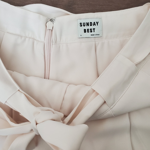 **SOLD**BNWT Aritzia Westley Short (Skort) - Picture 3 of 5